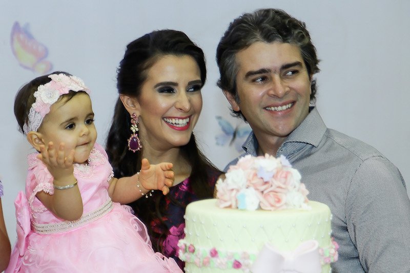 Vivian e Ronaldo Barbosa festejam primeiro aniversário da pequena Bianca