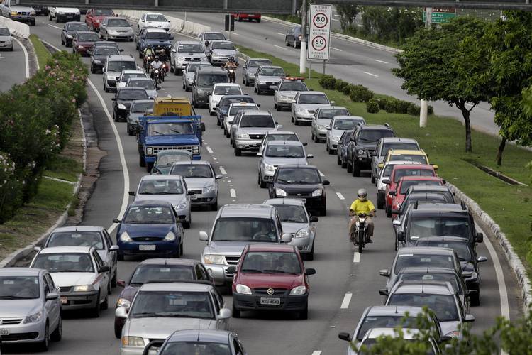 Ceará é o décimo primeiro mercado em vendas de carros. Veja quem é o campeão