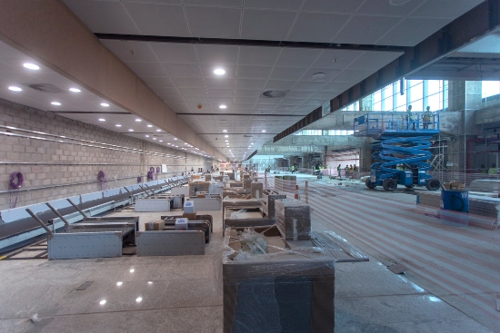 Camilo confere in-loco o andamento das obras e o novo check-in do Fortaleza Airport