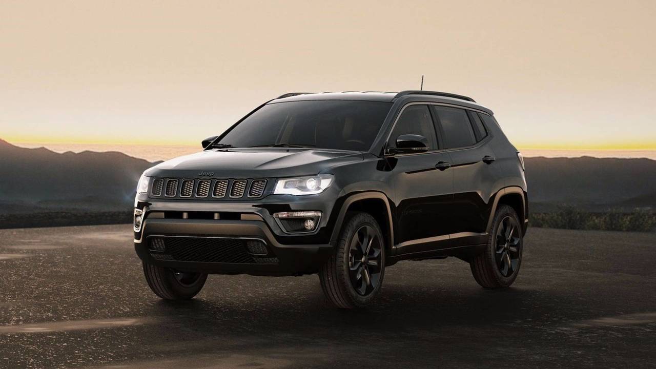 Jeep Compass ganha série especial toda dark