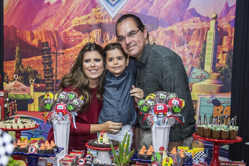 Marina e Leonardo Albuquerque armam uma festa animada para brindar os 4 anos de Leozinho