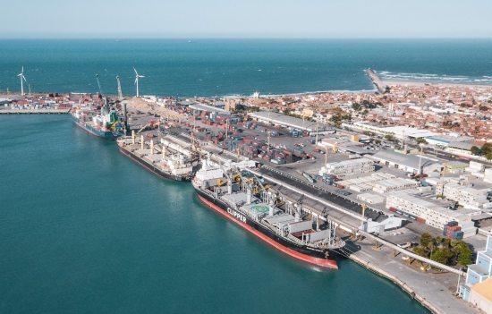 Porto de Fortaleza expande movimentação de cargas