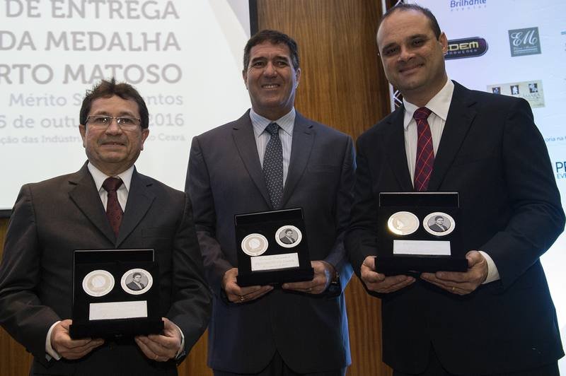 Luiz Gastão Bittencourt é homenageado com a Medalha Roberto Matoso