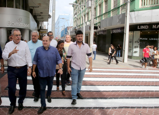 Assis Cavalcante recebe Roberto Cláudio na sede da CDL