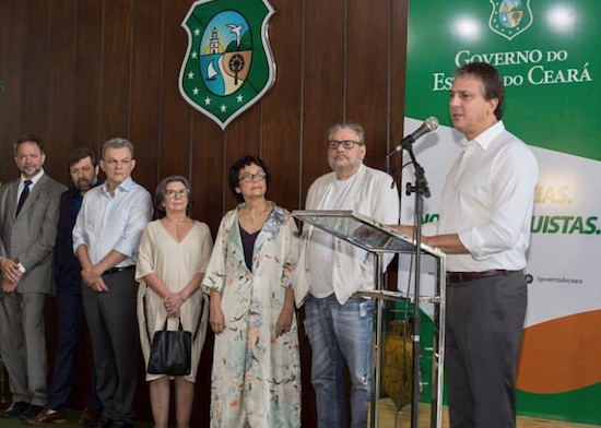 Camilo homenageia o artista Sérvulo Esmeraldo