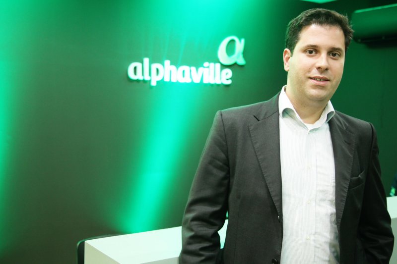 Alphaville reinaugura stand e revela detalhes sobre novo empreendimento