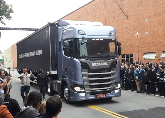 Conterrânea apresenta linha Scania 2019 e comemora 20 anos