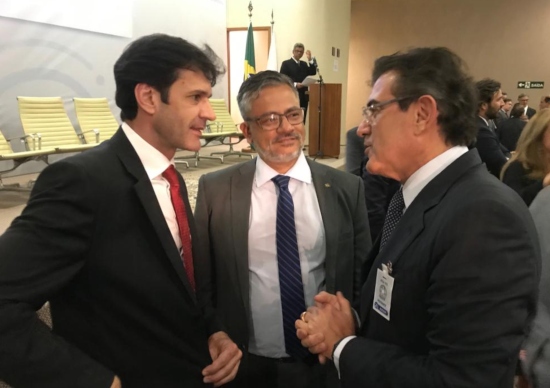 Alexandre Pereira vai a lançamento de programa que investirá R$ 200 milhões no turismo