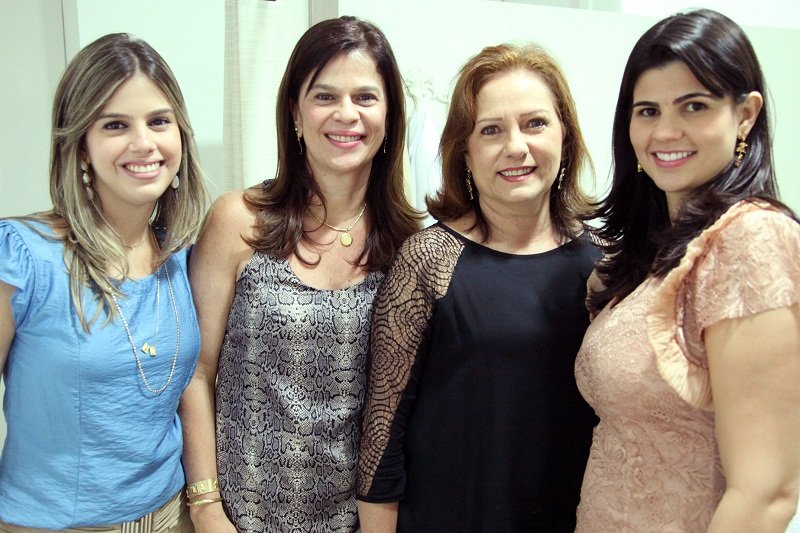 Priscilla Esteves e Rochelle Maia inauguram consultório de fisioterapia-dermato-funcional na Plasticlinic