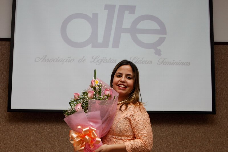 Camila Borges Duarte brilhou na Alfe com sua palestra sobre Direito x Cidadania