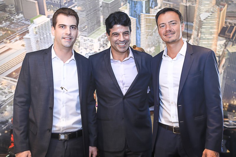 Ronaldo Otoch apresenta o Paramount Miami World Center para investidores, no Moleskine