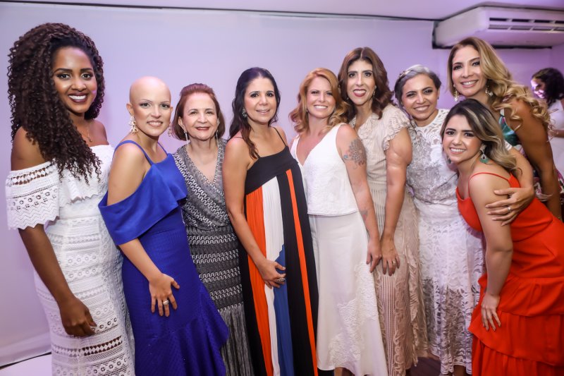 Maria Lúcia e Lenita Negrão armam um festão em torno do tradicional desfile de fim de ano da Lenita