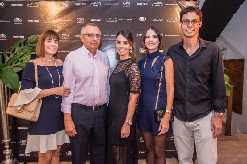 Odilon Peixoto apresenta o Range Rover Velar na Galeria Mariana Furlani