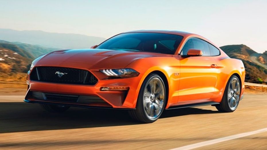 Abre a cerca que o Ford Mustang GT premium está a caminho!