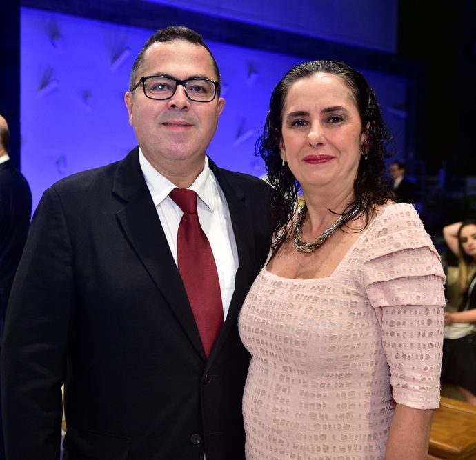 Marcelo Sobreira E Iara Falcão