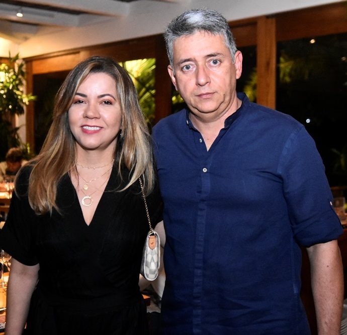 Marcia E Wladmir Oliveira