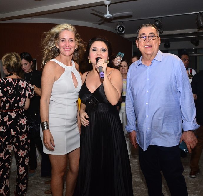 Adília Magalhães, Carol Damasceno E Adroaldo Carneiro