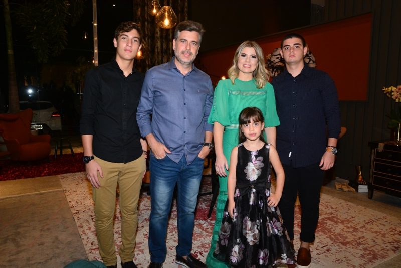 Carlos Henrique Almeida, Alexandre Pereira, Liliane Meira, Carlos Alexandre Filho E Ana Letícia (2)