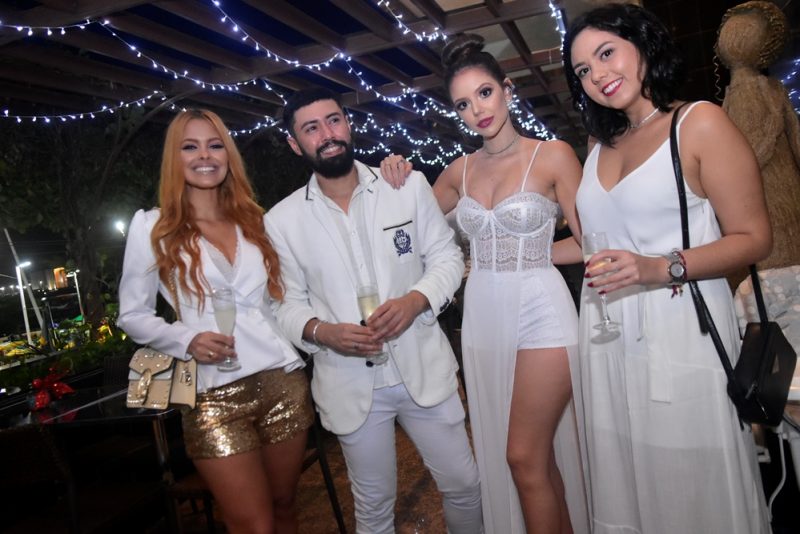 Cris Moreira, Diego Gregório, Melissa Lins, Mariana Souza