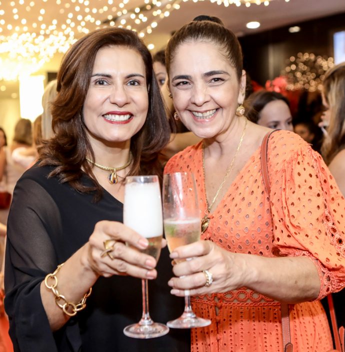 Marcia Teixeira E Giana Studart