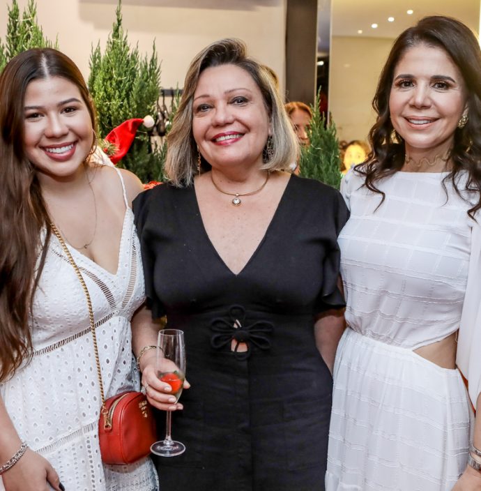 Maria Clara, Fernanda E Maria Lucia Carapeba