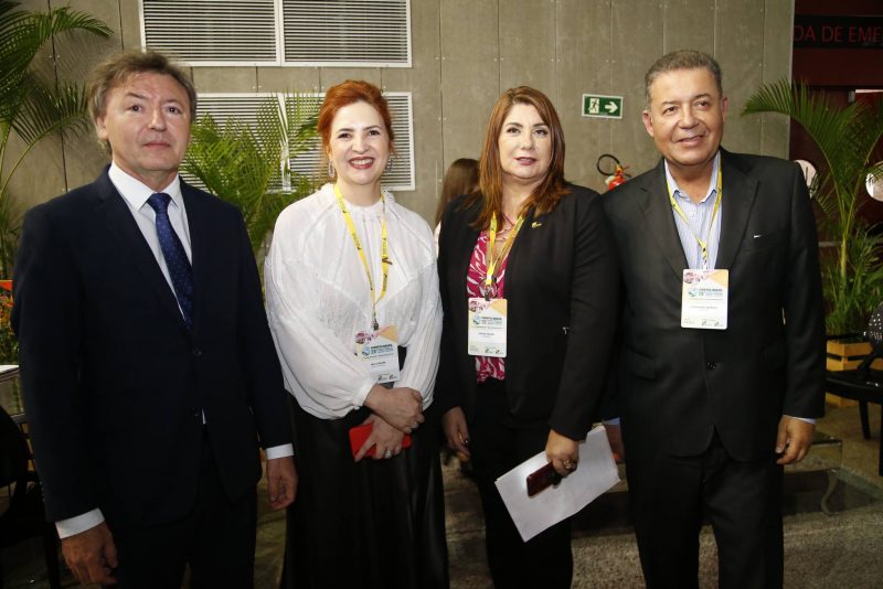 Mauricio Filizola, Fatima Facuri, Alexandre Sampaio E Enid Camara