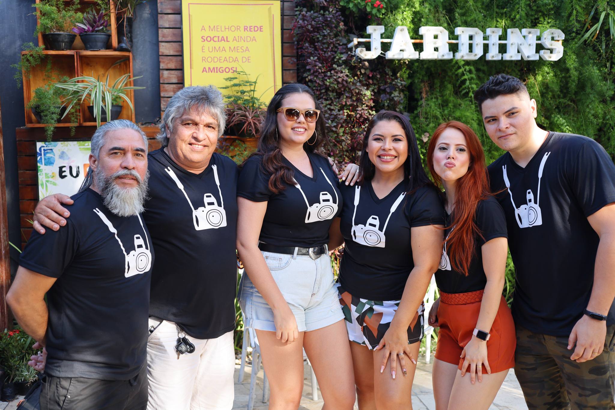 Jardins Lounge Bar serve de cenário para a Confraternização dos Fotógrafos Sociais de Fortaleza