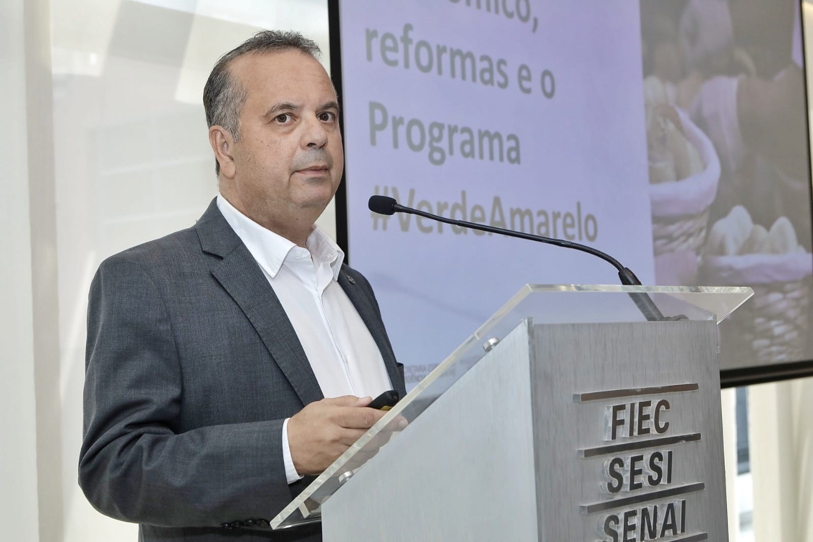 FIEC recebe Rogério Marinho para discutir economia do país e o Programa Verde Amarelo