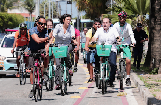 Roberto Cláudio amplia sistema de bicicletas compartilhadas