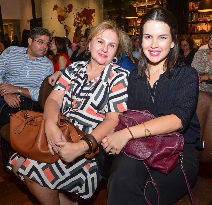 Carolina Paz E Valéria Vasconcelos