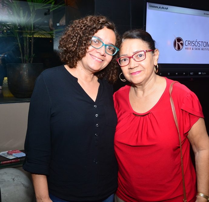 Denise E Helena Carneiro