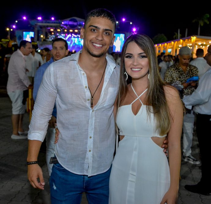 Hugor Andrade E Lorena Magalães