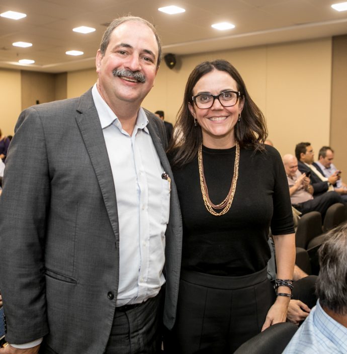 Paulo Andre Holanda e Veridiana Soares