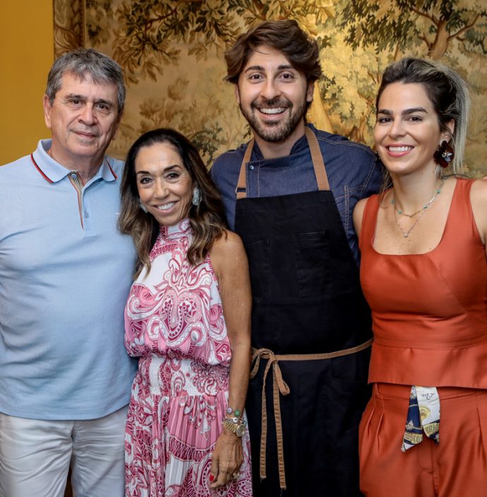 Marcio E Marcia Tavora, Felipe Caputo E Amanda Tavora 