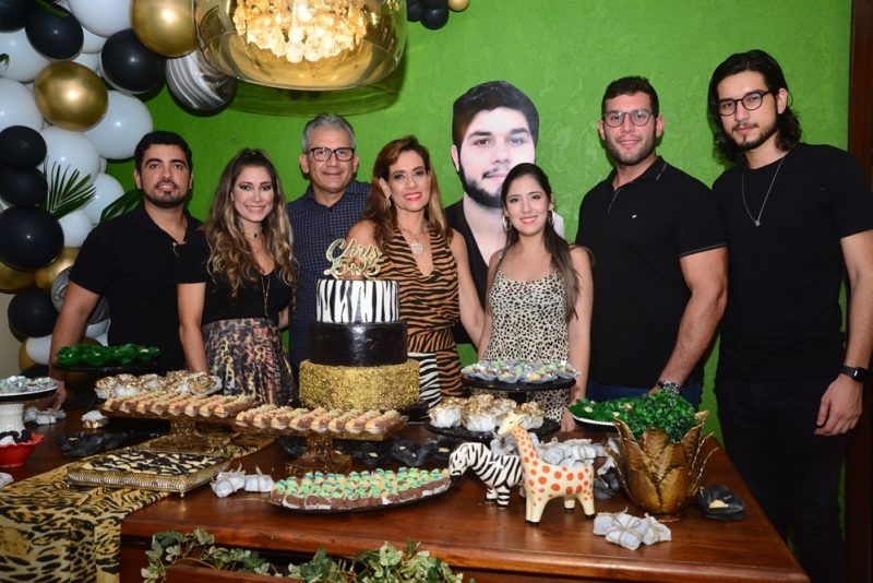 Aston Neto, Priscila E Ewerton Barros De Oliveira, Christiane Arrais, Gustavo Barros De Oliveira, Juliana Teixeira, Luiz Barros De Oliveira E Ewerton Filho (1)