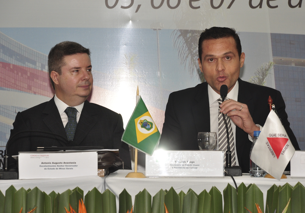 2013 Com O Então Governador De Mg Antonio Anastasia, Por Ocasião De Evento Em Belo Horizonte, Mg