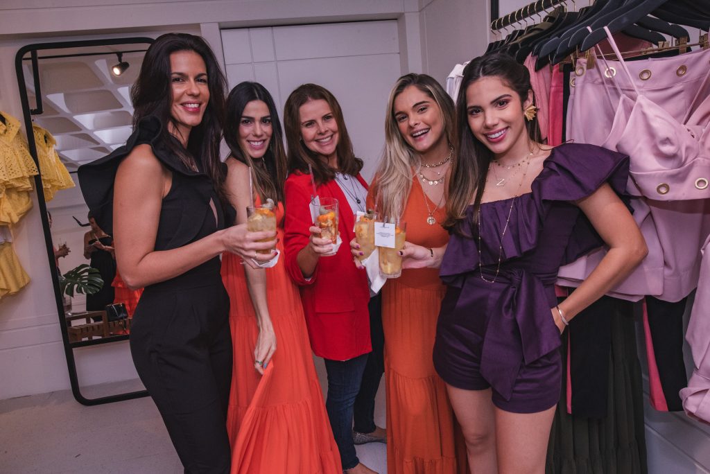 Maira Farias, Juliana Cordeiro, Samia Gondim, Nicolle Vichnevski E Nicole Vasconcelos