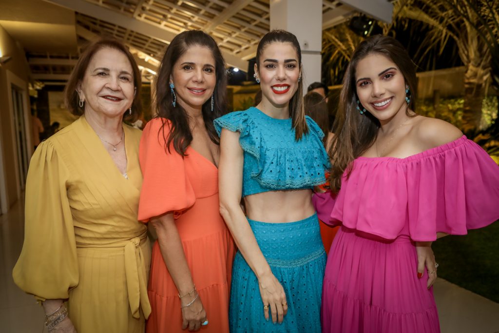 Lenita Negrao, Maria Lucia Carapeba, Juliana Cordeiro E Nicole Carapeba (2)