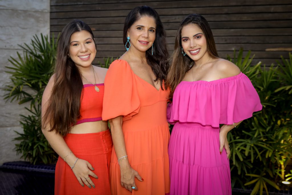 Maria Clara, Maria Lucia E Nicole Carapeba (1)