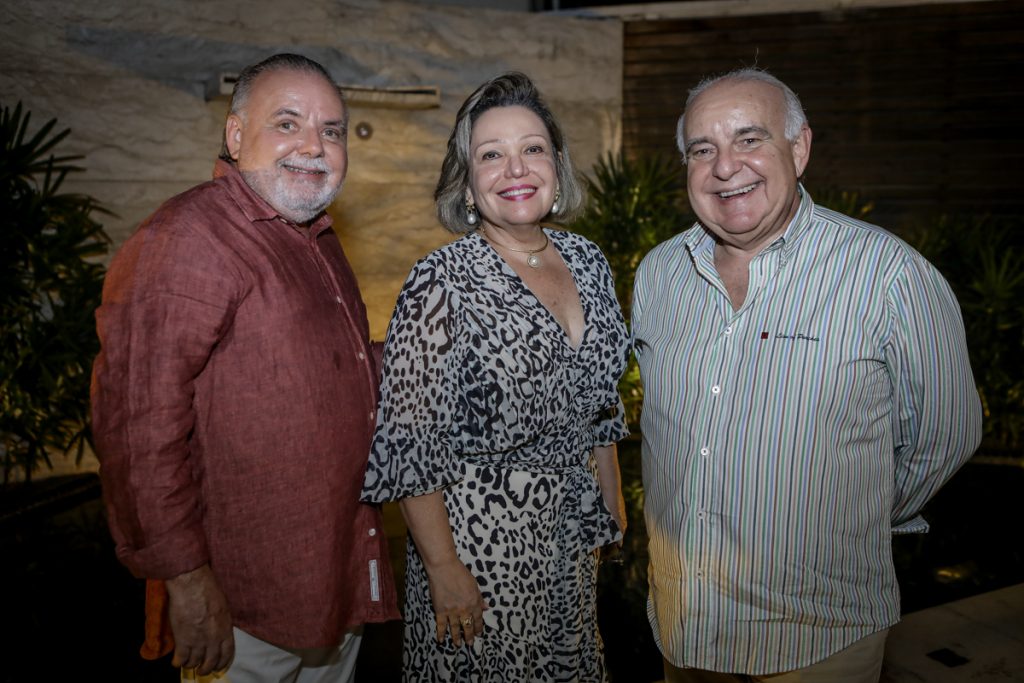 Pedro, Fernanda E Alberto Carapeba (1)