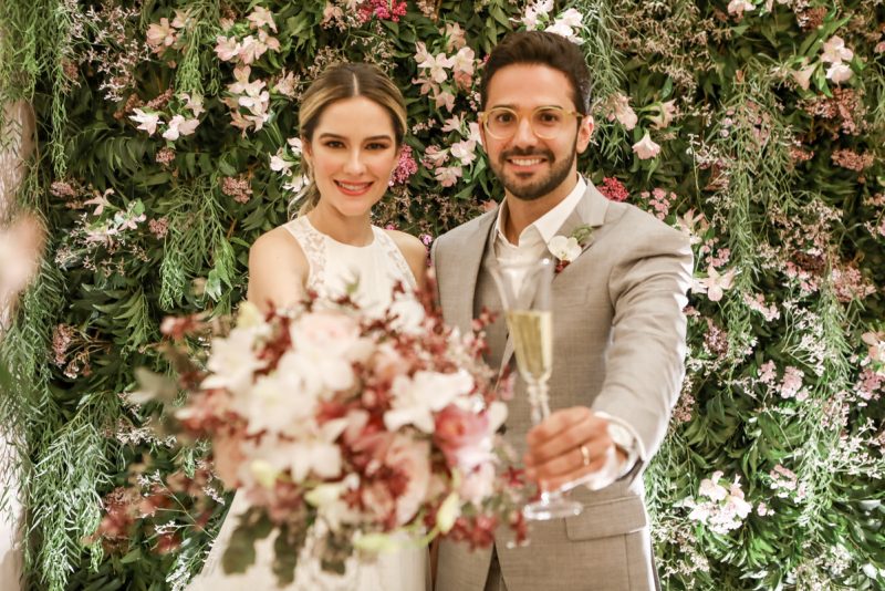 Chuva de Arroz - Sara Cidrão e Pablo de Tancredo sobem ao altar da Igreja do Líbano para tornarem-se marido e mulher