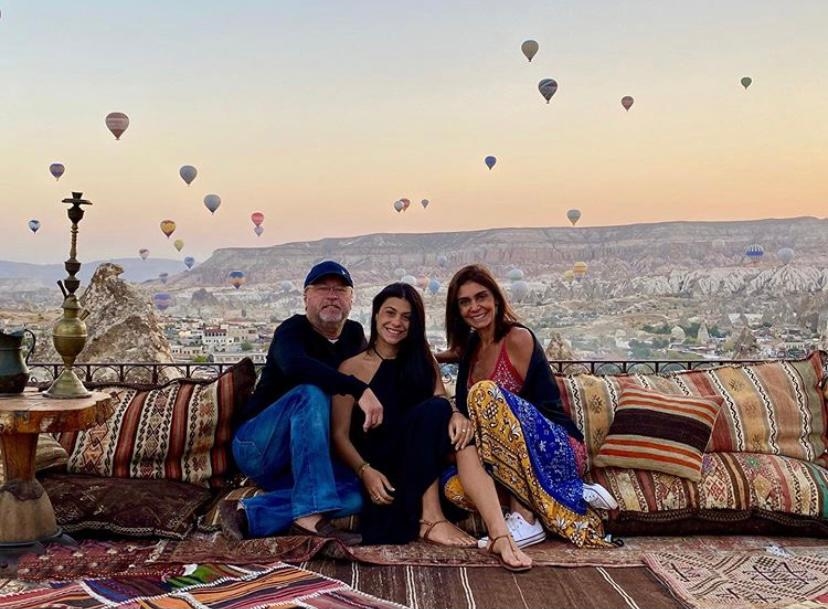 Rebecca, Beatriz e Cândido Albuquerque desvendam os encantos da Turquia