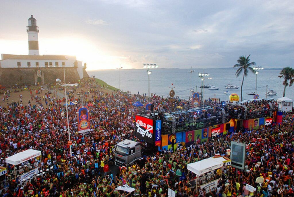 Governo da Bahia e Prefeitura de Salvador decidem não decretar ponto facultativo no Carnaval