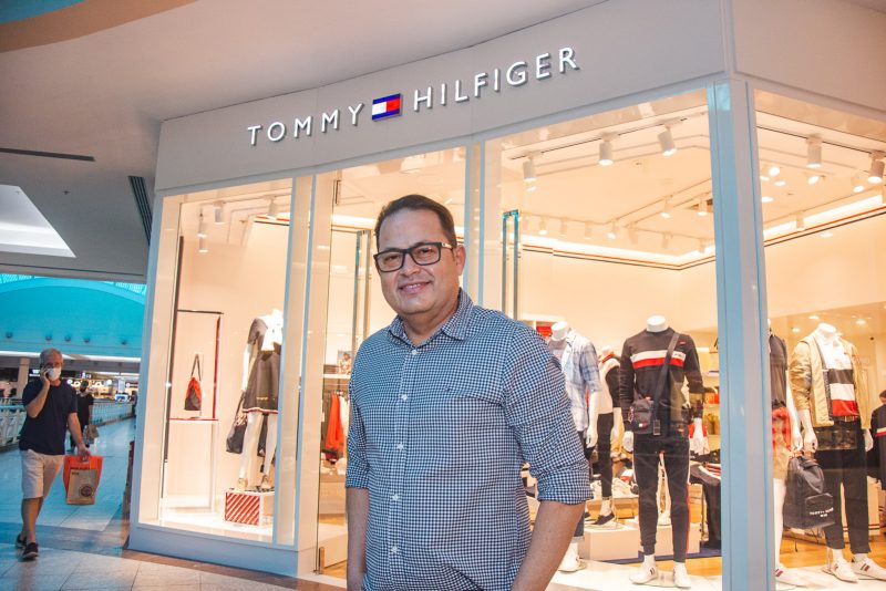 Tommy Hilfiger estreia com exclusividade no Shopping Iguatemi Fortaleza -  Portal IN - Pompeu Vasconcelos - Balada IN