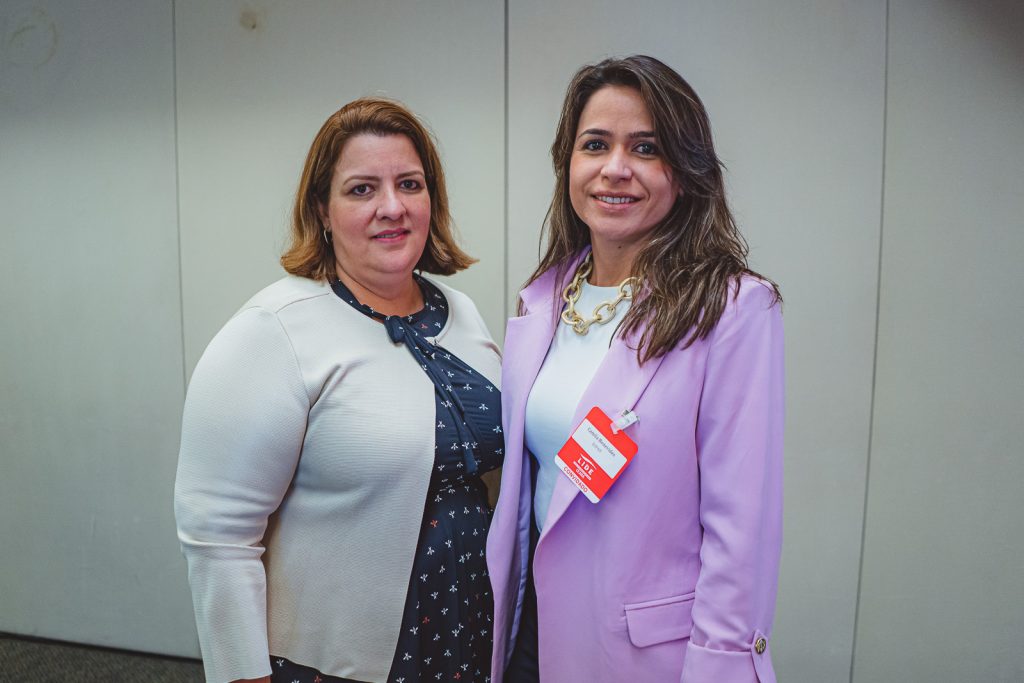 Claudia Mathela E Camila Benevides