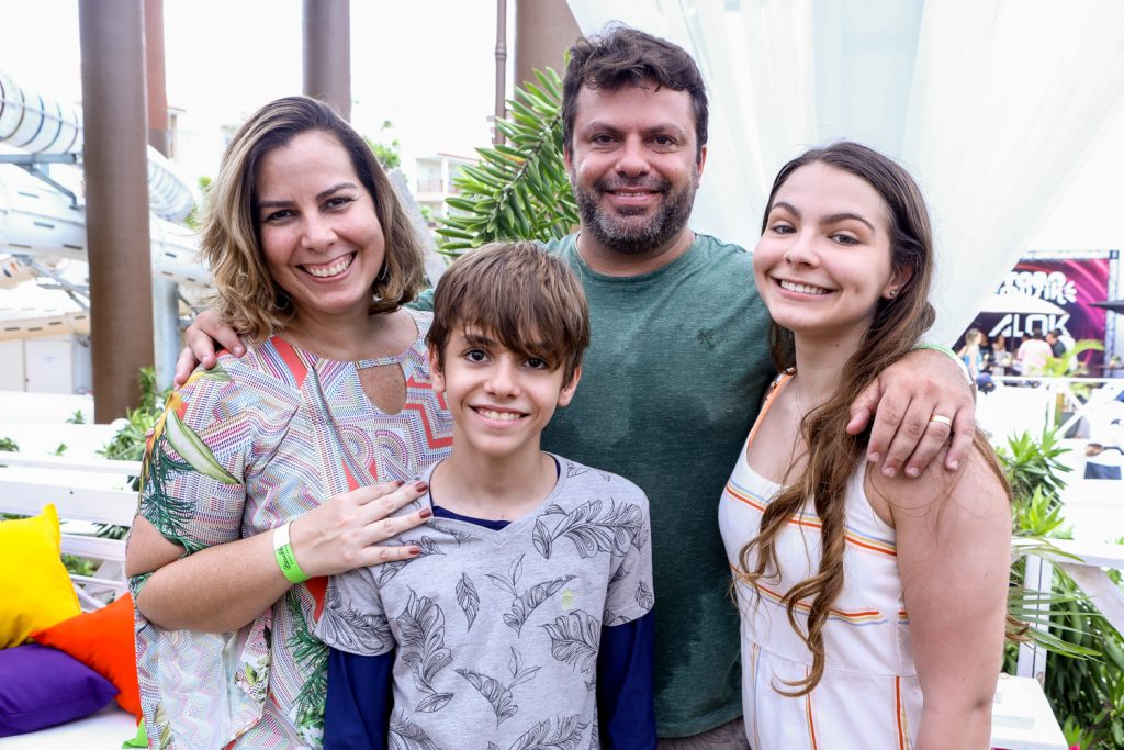 Janine, Adruiano, Andre E Louise Fonteles (2)