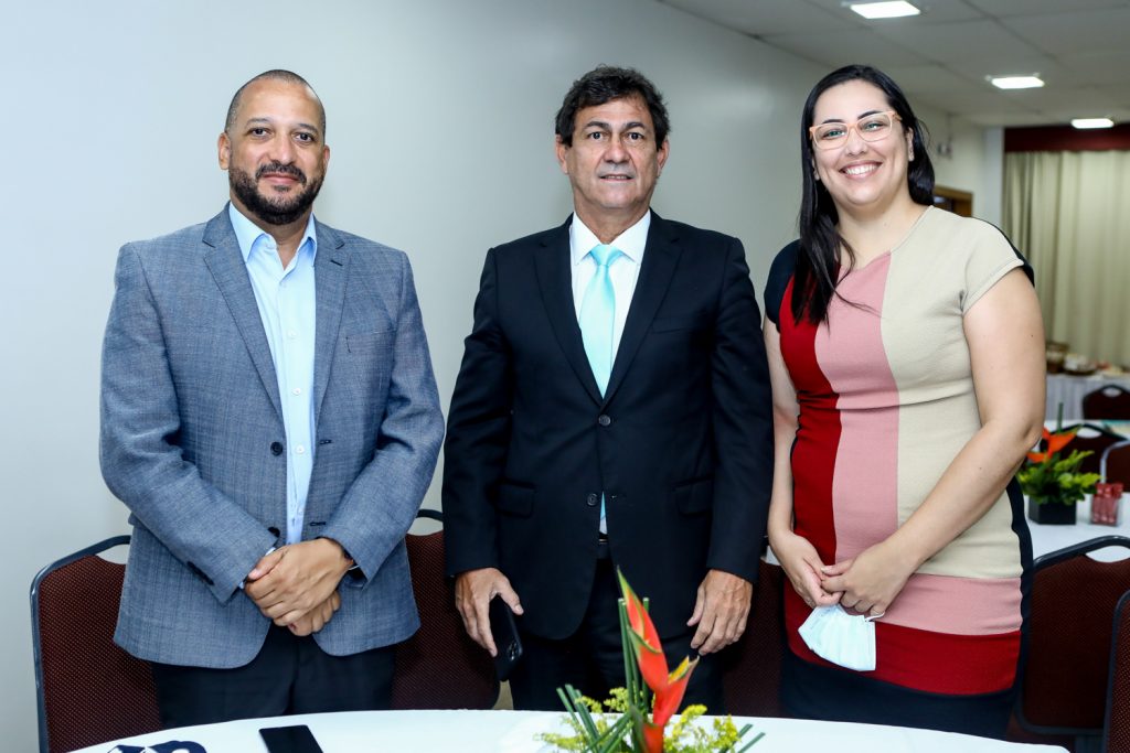 Sergio Silva, Bretis De Castro E Debora Cordeiro