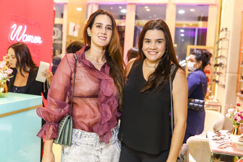 Marina Ary E Priscila Leal