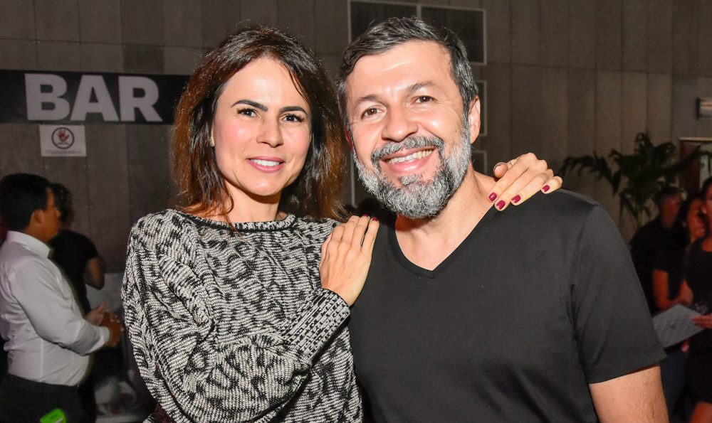 Luciana Sousa E Élcio Batista