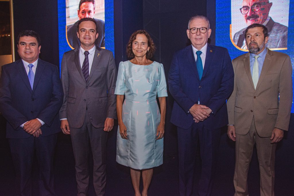 Chagas Vieira, Fernando Santana, Izolda Cela, Ricardo Cavalcante E Elcio Batista